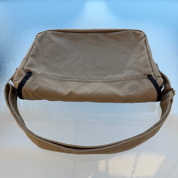 Sierra Club Khaki Canvas Messenger Bag - Picture 4 of 6